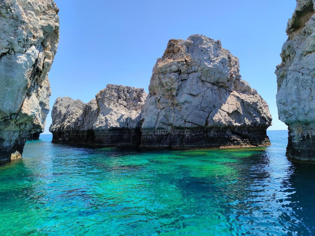 Sea Rock Villa Rodos อาร์คานเยโลส ภายนอก รูปภาพ